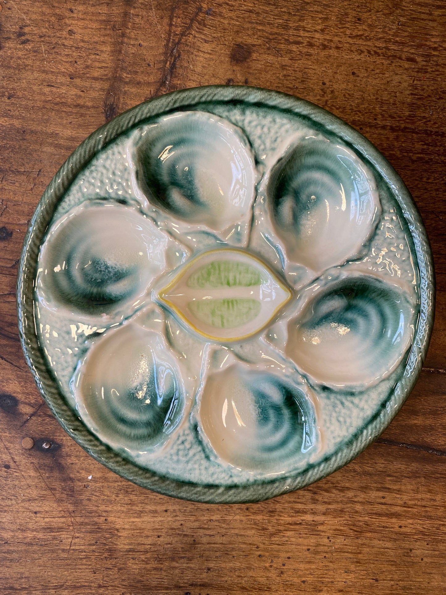 Oyster plate