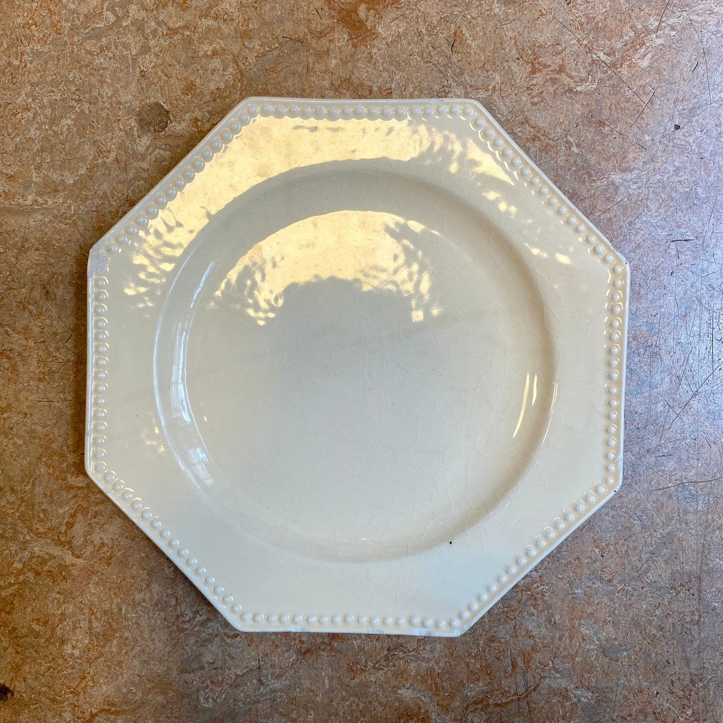 Vintage Octagonal Creamware Plate With Beaded Rim – 21.5 cm - Ena