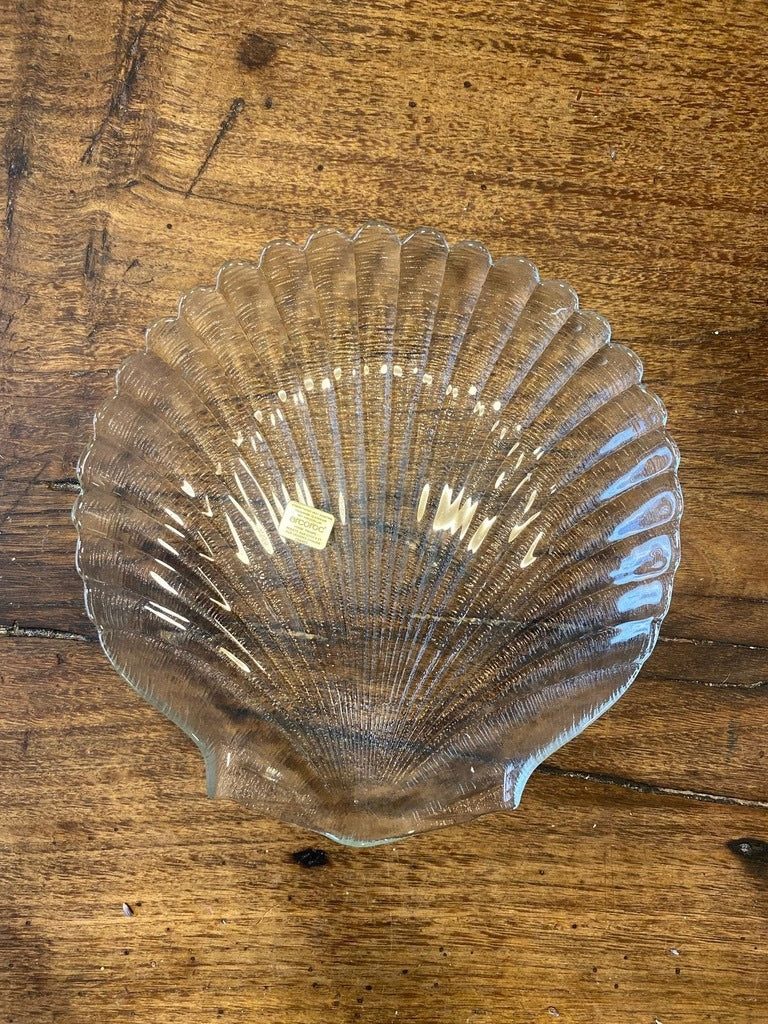Pattern: Glass Shell Plate – Curiosité Göteborg | Fransk vintageinredning från Curiosité