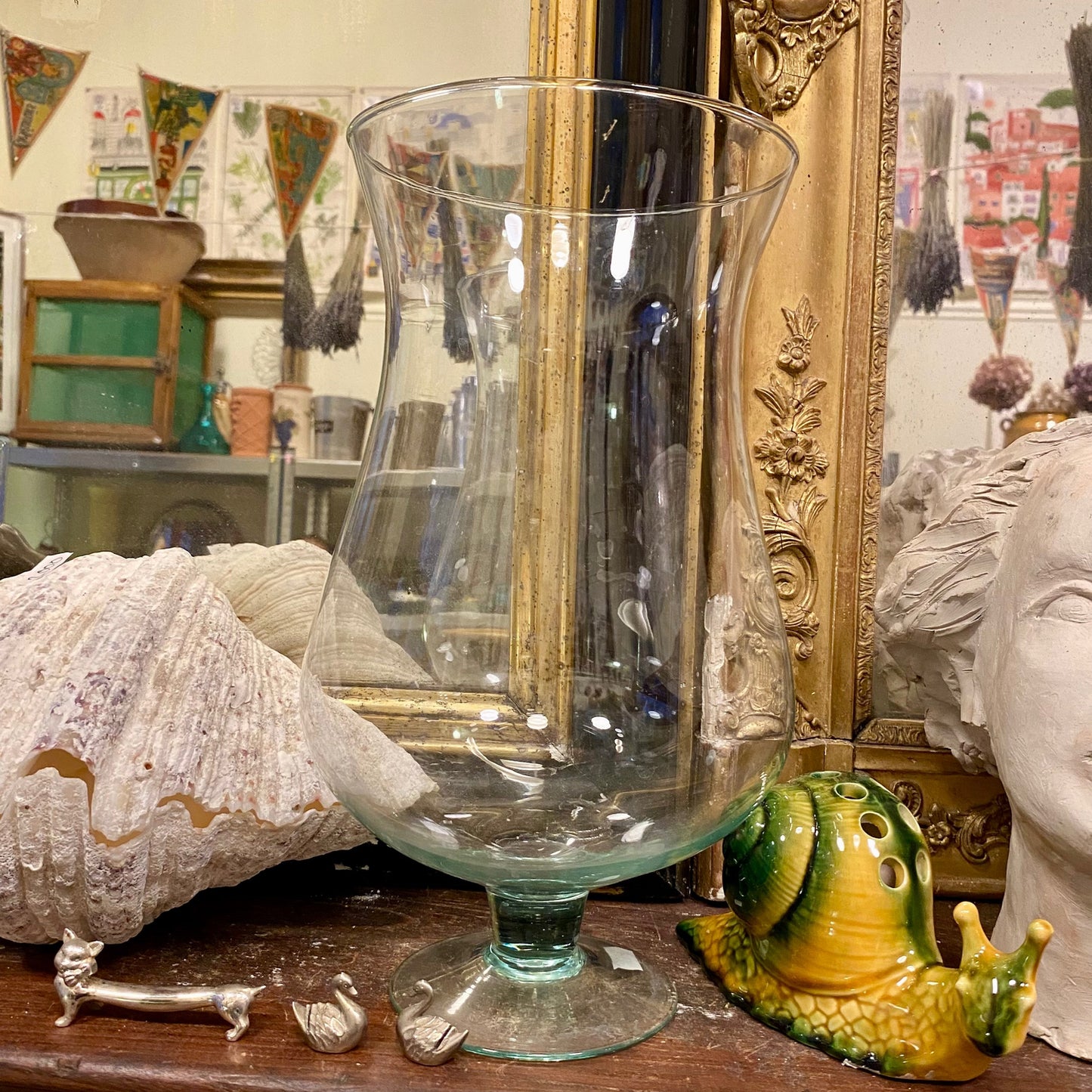 Pattern: Large French Glass Vase – Curiosité Göteborg | Fransk vintageinredning från Curiosité