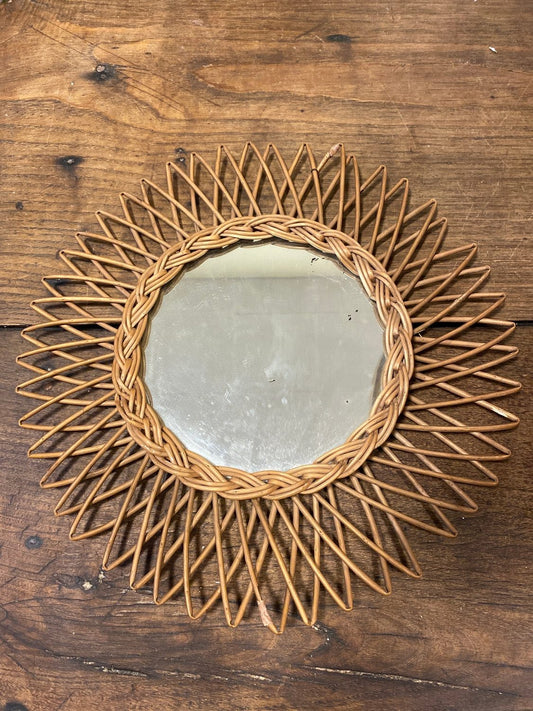 Pattern: Miroir rotin – Curiosité Göteborg | Fransk vintageinredning från Curiosité