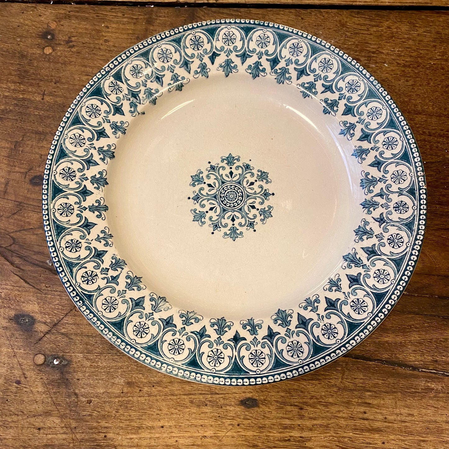 Pattern: Vintage French Badonviller Faience Serving Plate – Blue Floral Motif – Curiosité Göteborg | Fransk vintageinredning från Curiosité