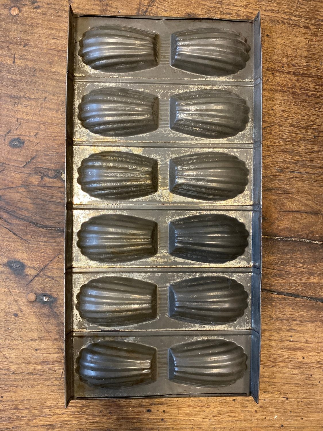 Pattern: Vintage French Madeleine Mould – Curiosité Göteborg | Fransk vintageinredning från Curiosité
