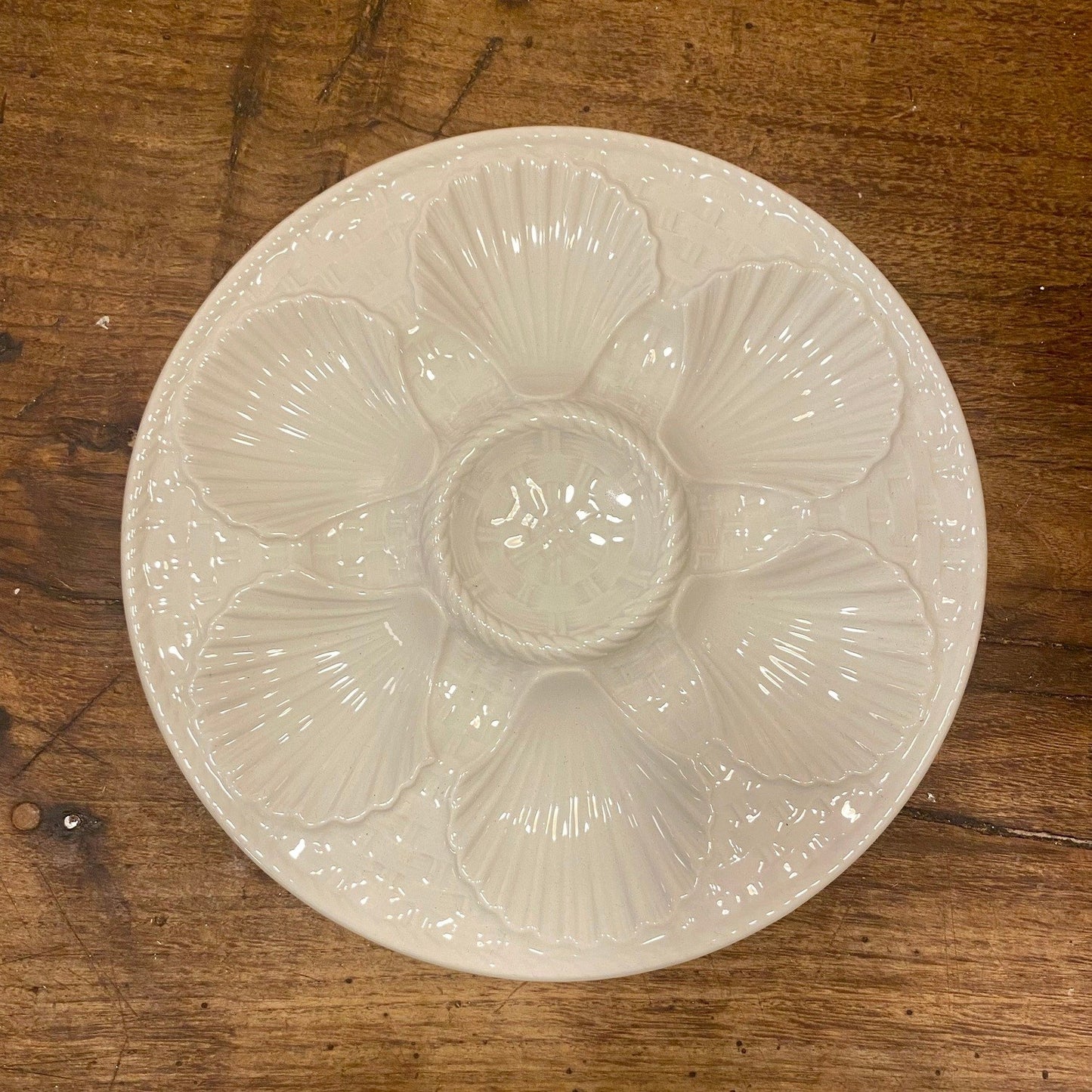 Pattern: Vintage French Oyster Plate – Longchamp – Curiosité Göteborg | Fransk vintageinredning från Curiosité