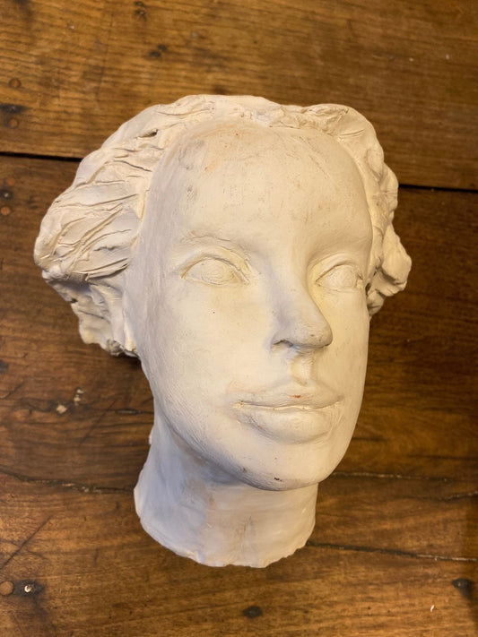 Pattern: Vintage French Plaster Bust – Curiosité Göteborg | Fransk vintageinredning från Curiosité