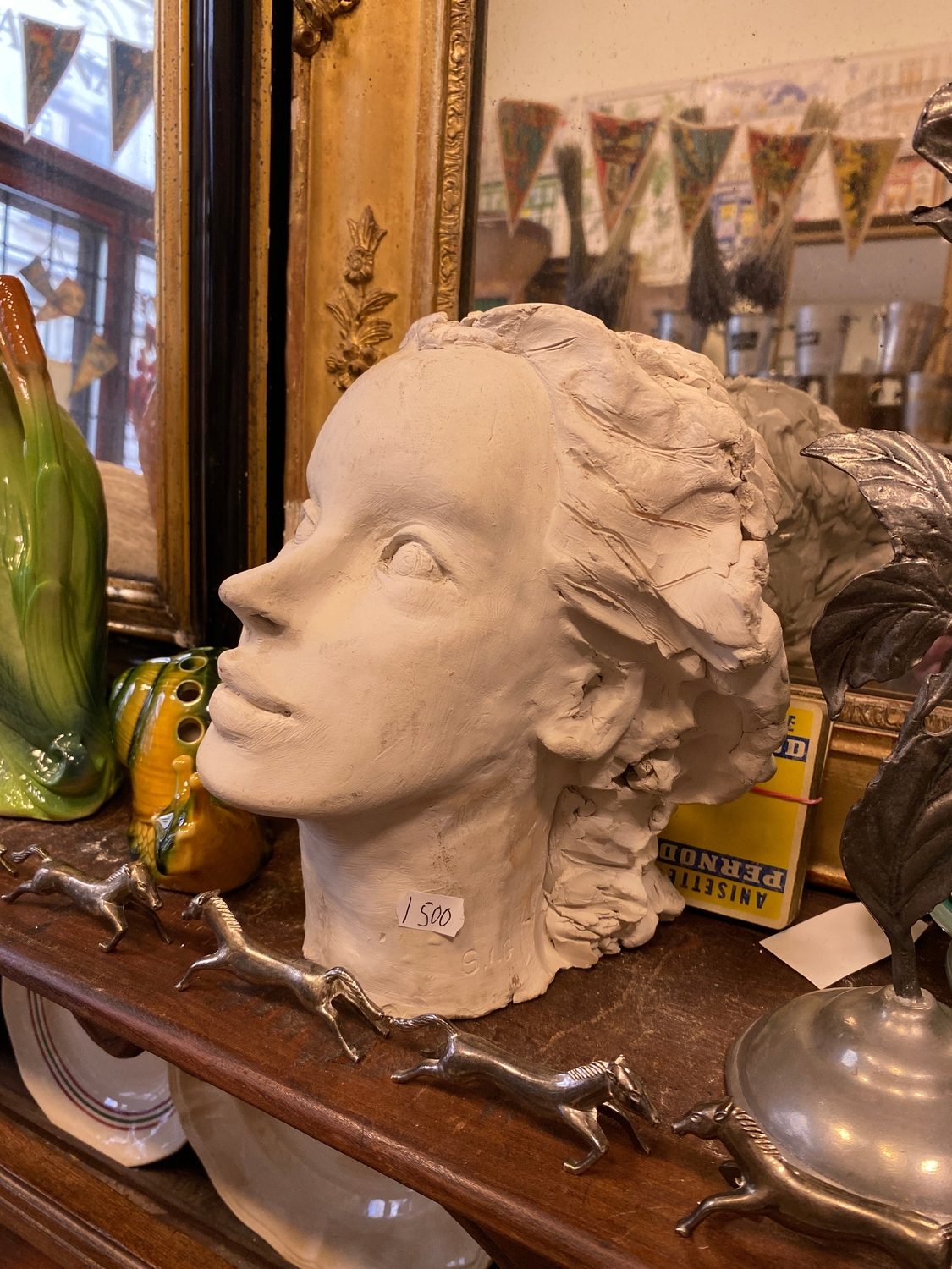 Pattern: Vintage French Plaster Bust – Curiosité Göteborg | Fransk vintageinredning från Curiosité
