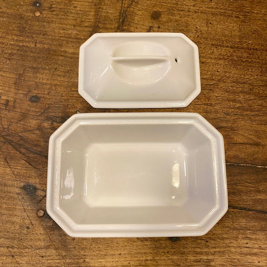 Pattern: Vintage French White Ceramic Terrine – Rectangular with Lid – Curiosité Göteborg | Fransk vintageinredning från Curiosité