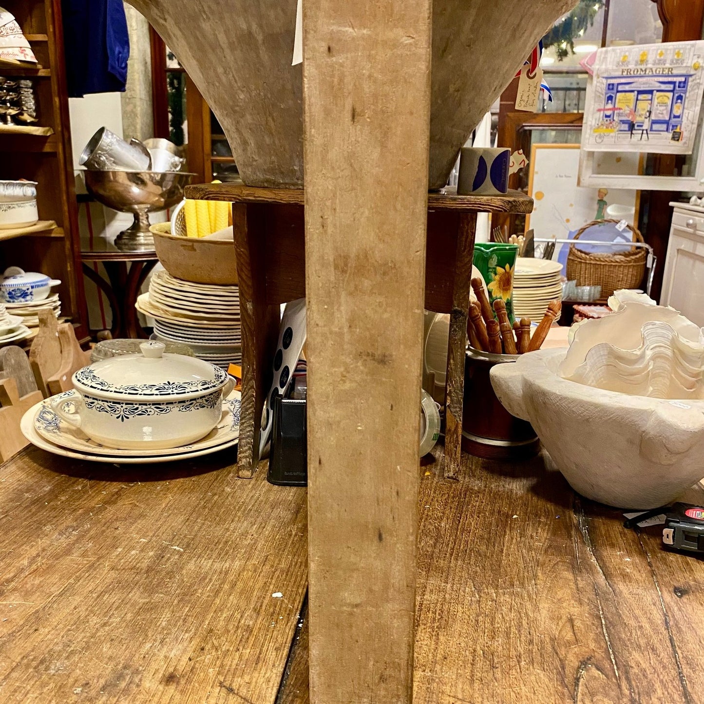 Pattern: Vintage French Wooden Cutting Board – Curiosité Göteborg | Fransk vintageinredning från Curiosité