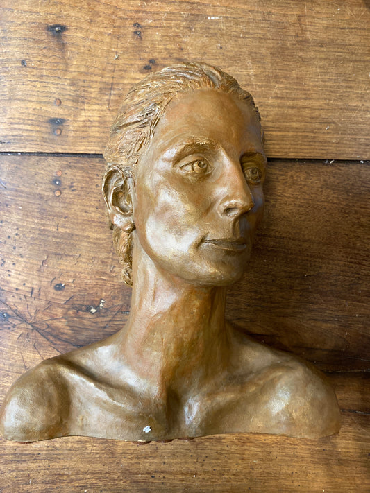 Bust