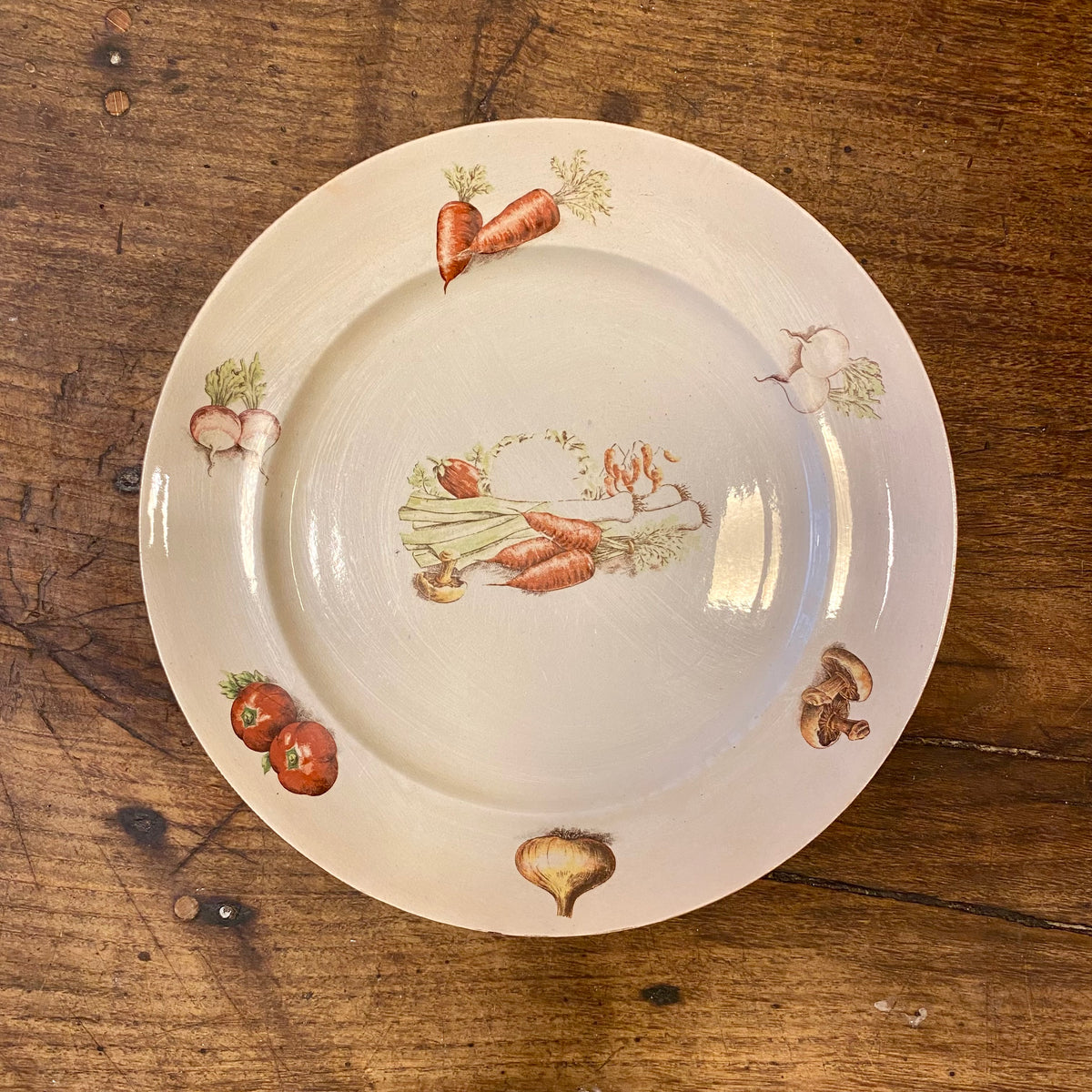 Set of 4 Vintage French L’Amandinoise Plates – Vegetable Motif