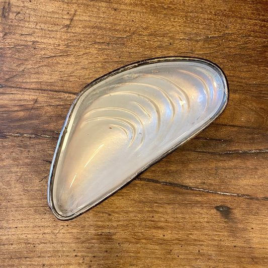 French Vintage Glass Mussel Dish With Silver-Plated Holder – 21 × 10 cm