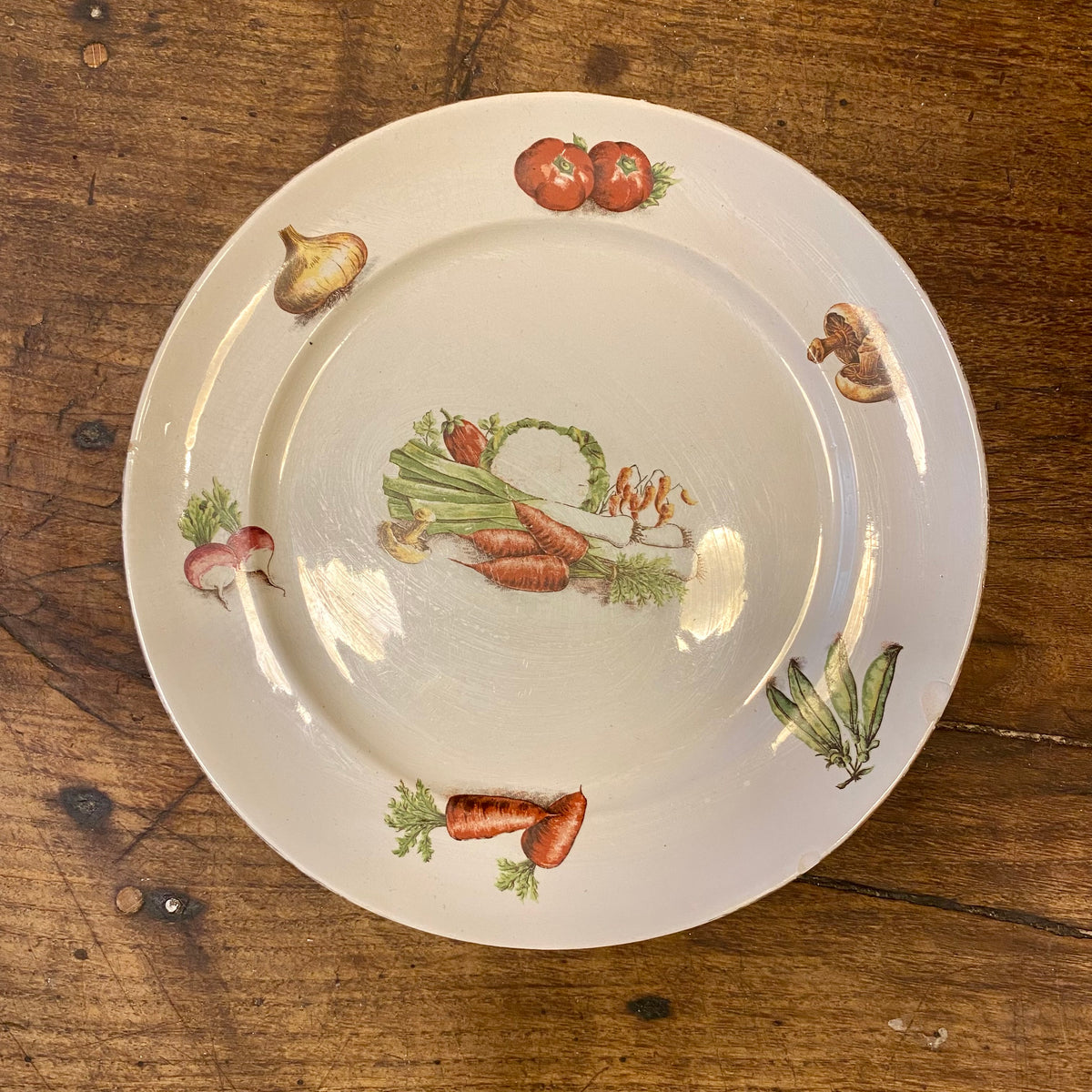 Set of 4 Vintage French L’Amandinoise Plates – Vegetable Motif