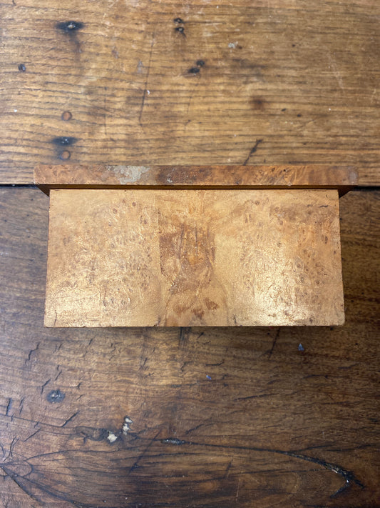 Cigarette box