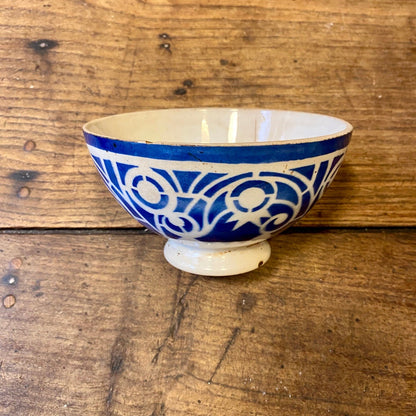 Vintage French Café au Lait Bowl – Cobalt Blue Motif