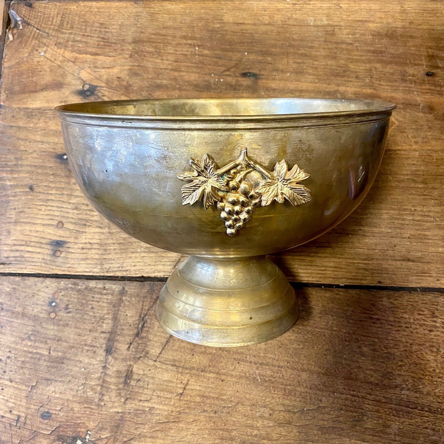 French vintage champagne vasque