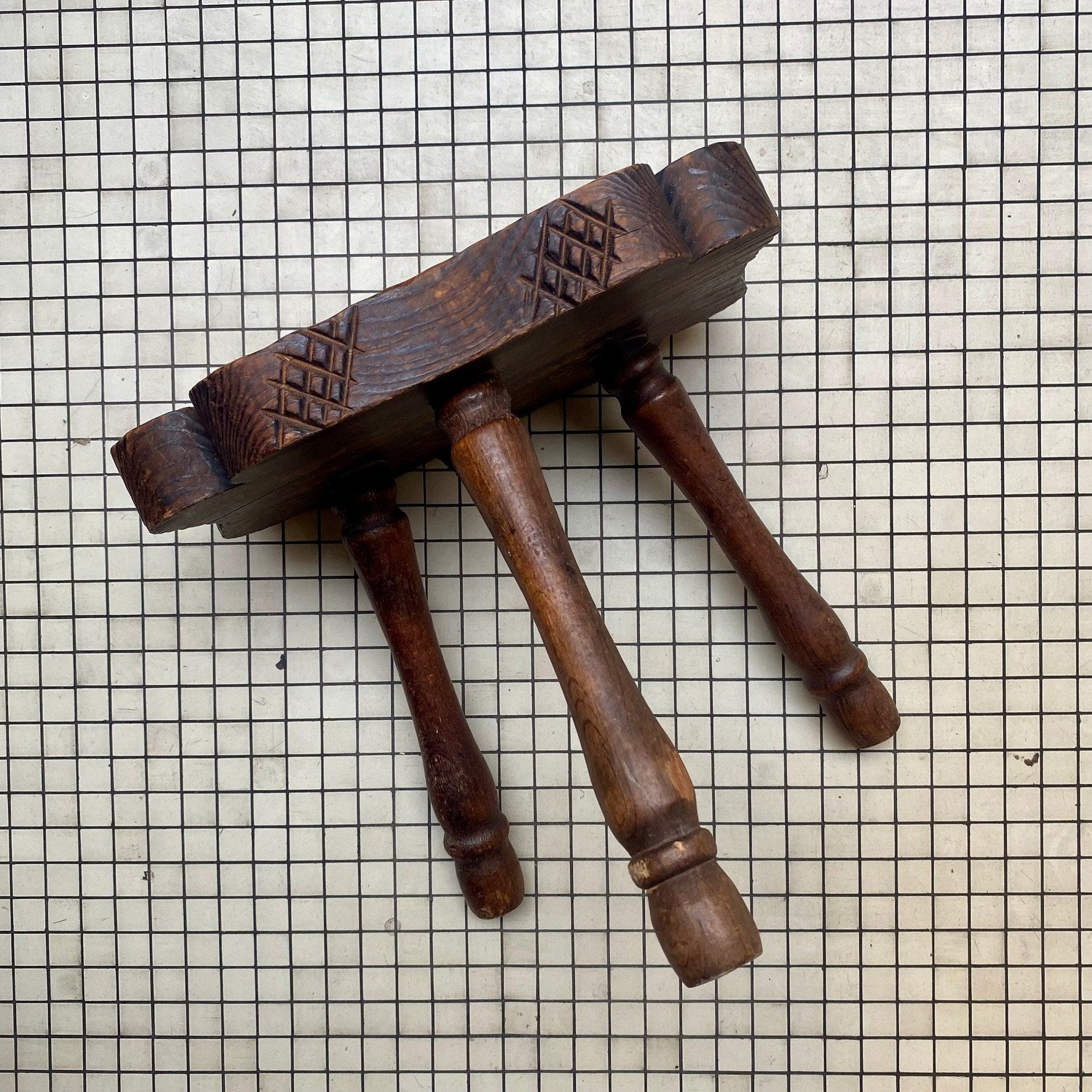 French Rustic Hand-Carved Milking Stool – 35 × 35 cm
