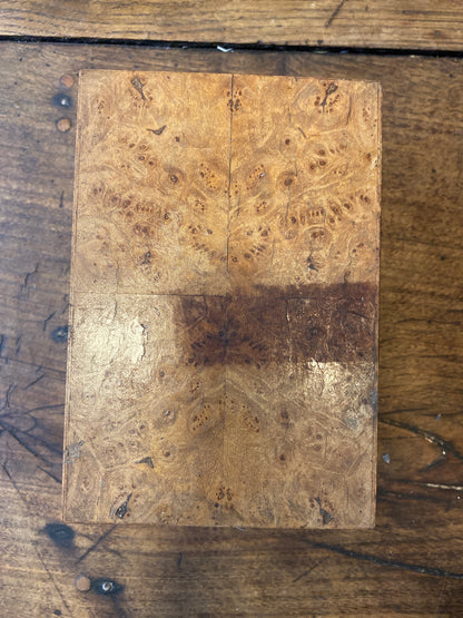 Cigarette box