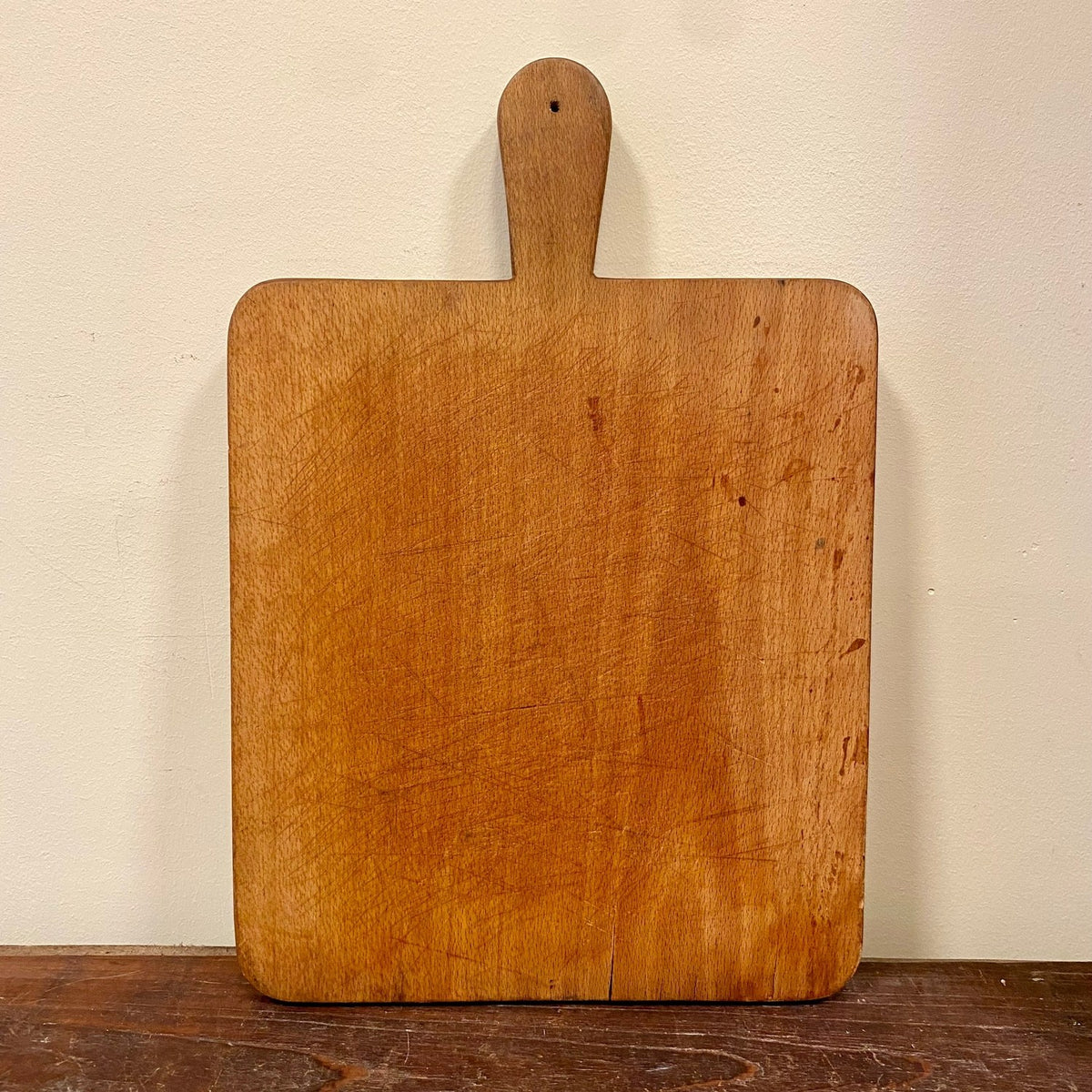 Vintage franskt skärbräde i trä – brett