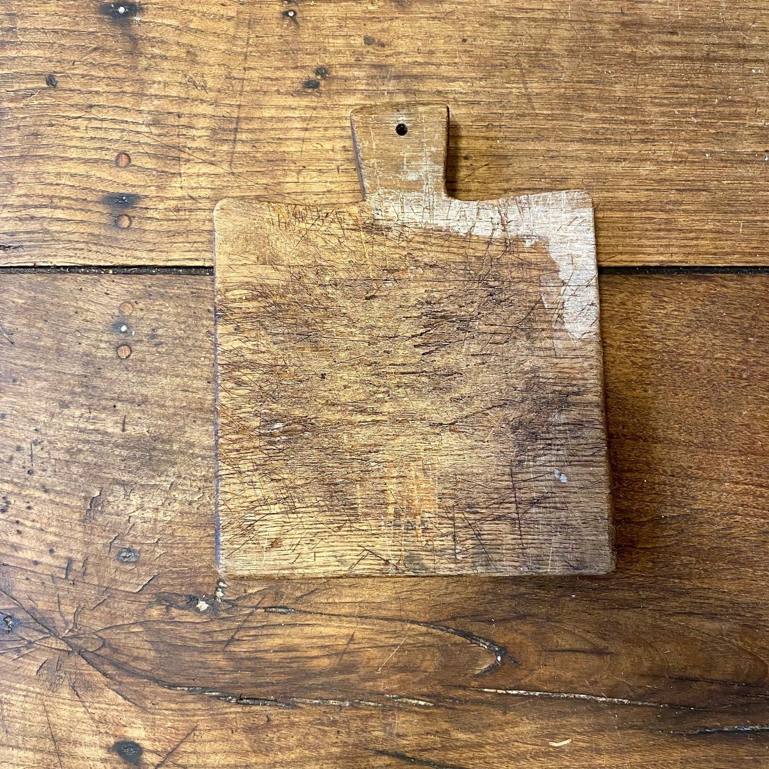Vintage French Cutting Board - 27x22x3cm