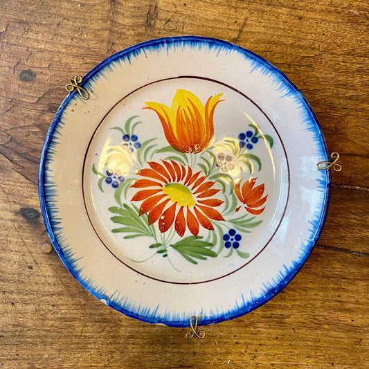 French Vintage Hand-Painted Faience Wall Plate – 20 cm
