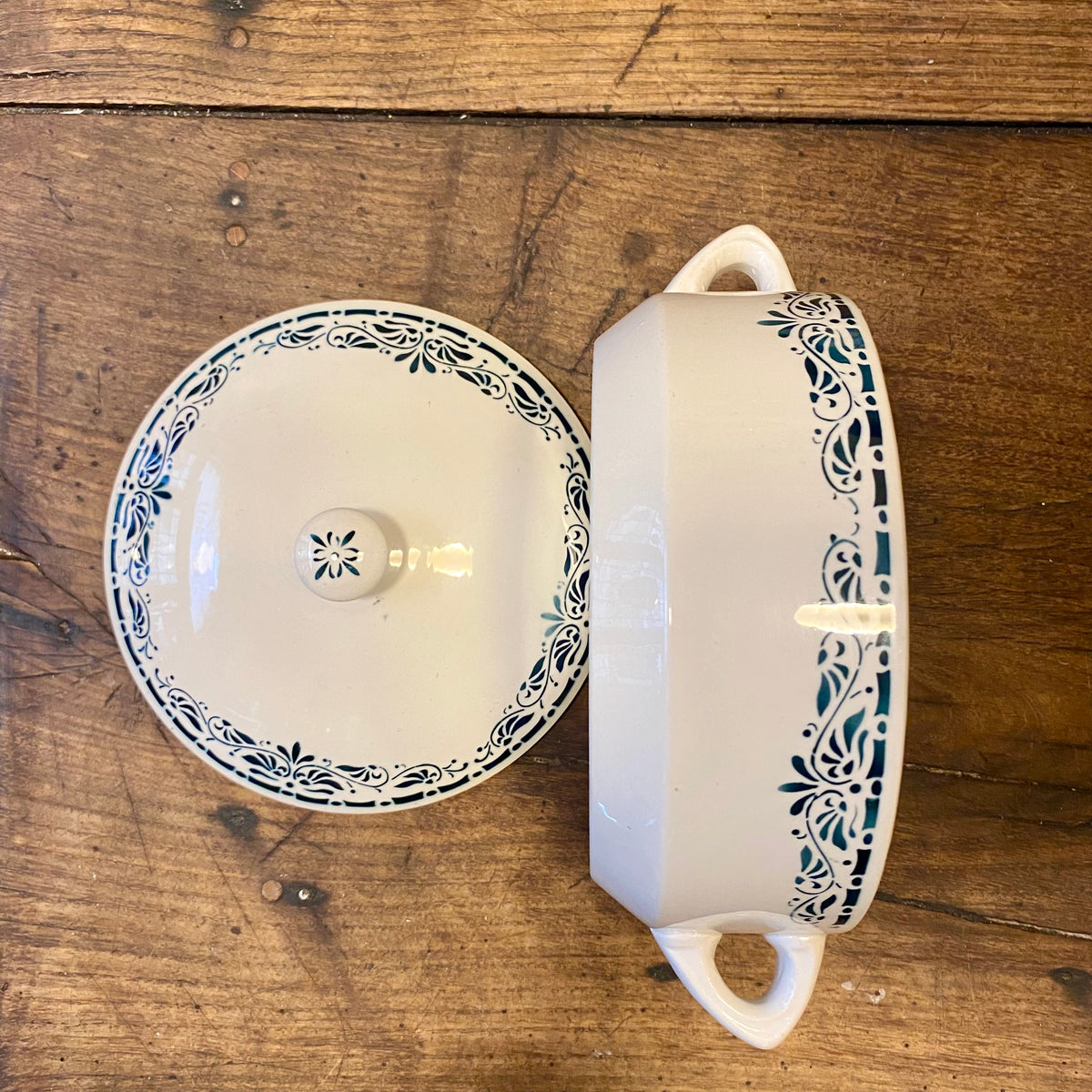 Vintage Badonviller Légumier – Blue-Green Floral Motif