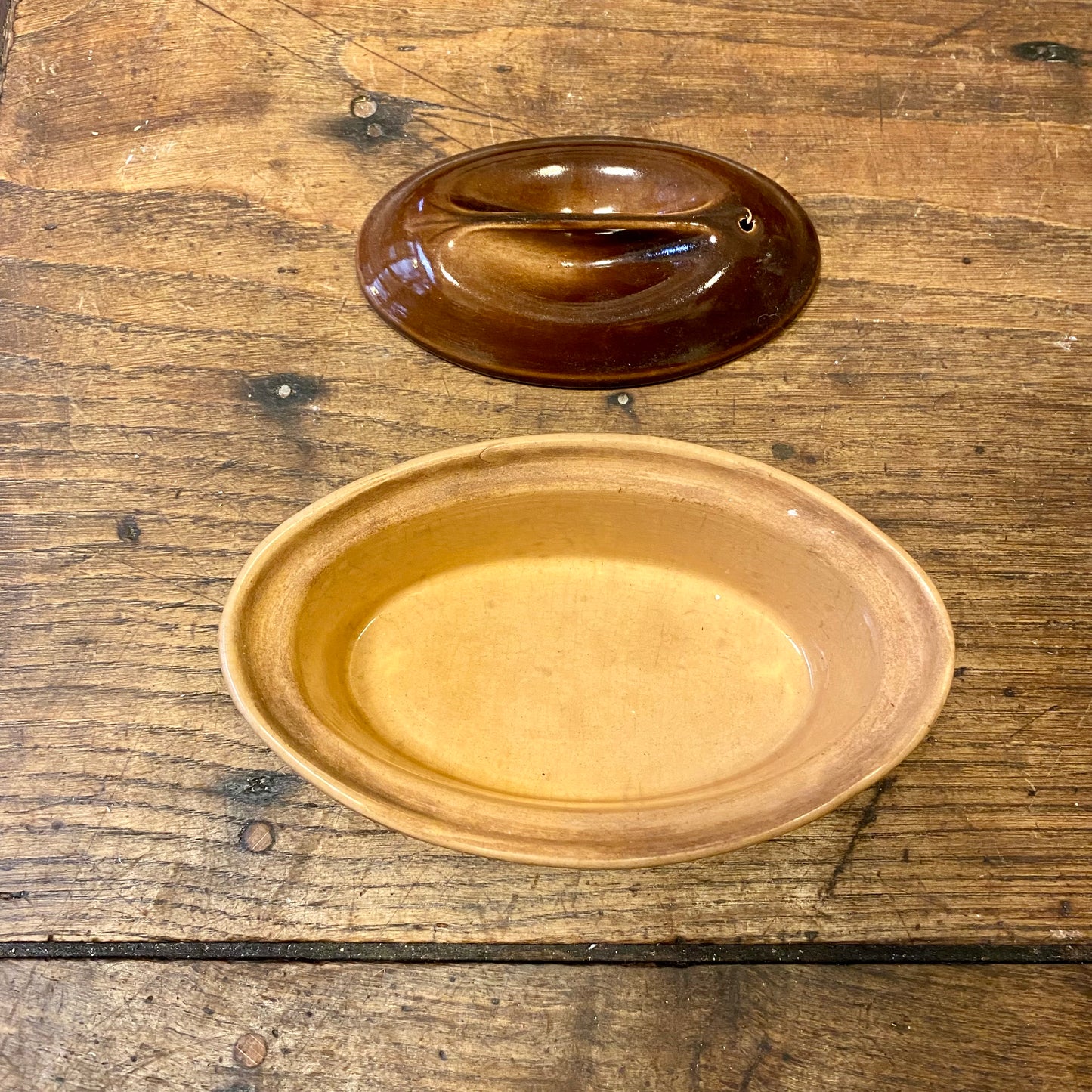 Vintage Fransk Terrin – Brun Glasyr
