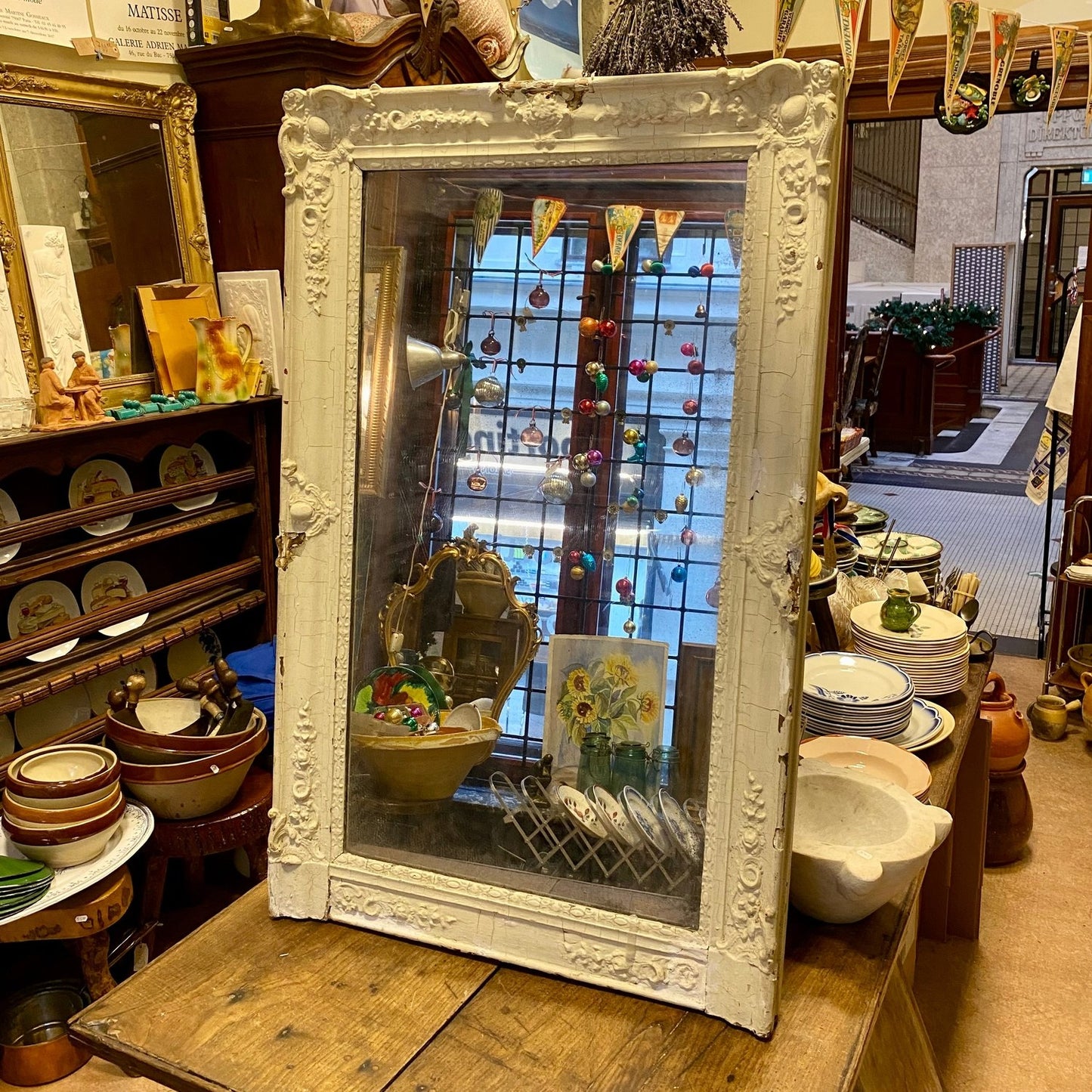 Pattern: Antique French Painted Mirror – Curiosité Göteborg | Fransk vintageinredning från Curiosité