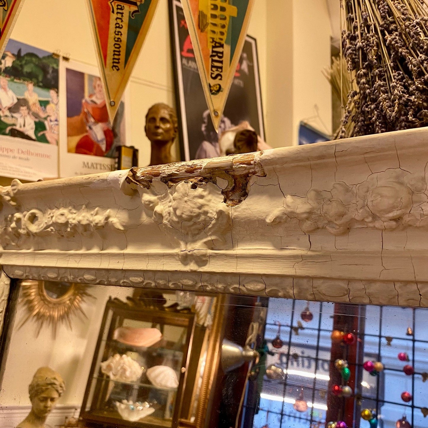 Pattern: Antique French Painted Mirror – Curiosité Göteborg | Fransk vintageinredning från Curiosité