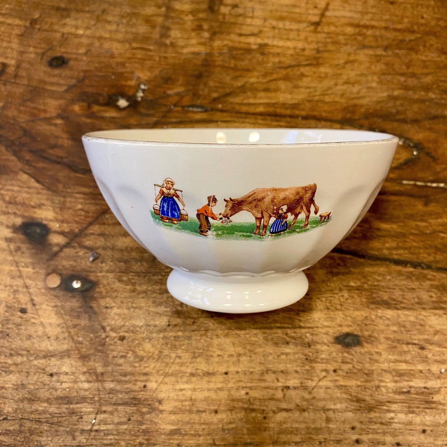 French vintage Café Au Lait Bowl - Pastoral motif