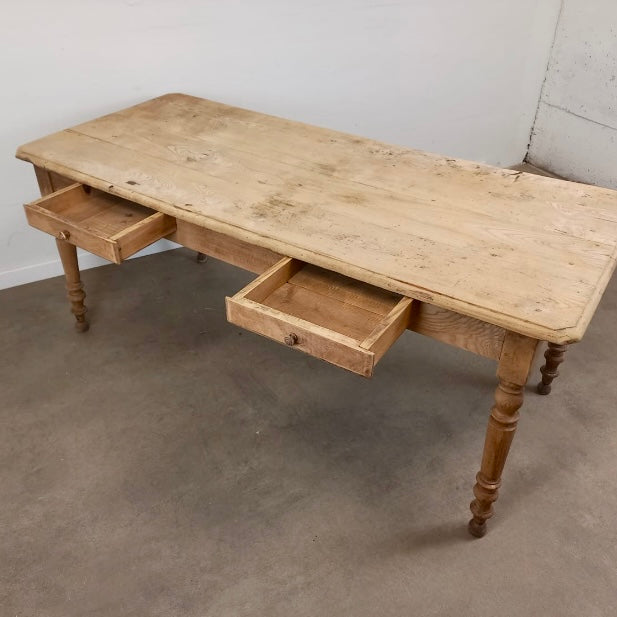 Pattern: COMING SOON - French Pine Farmhouse Table – Curiosité Göteborg | Fransk vintageinredning från Curiosité