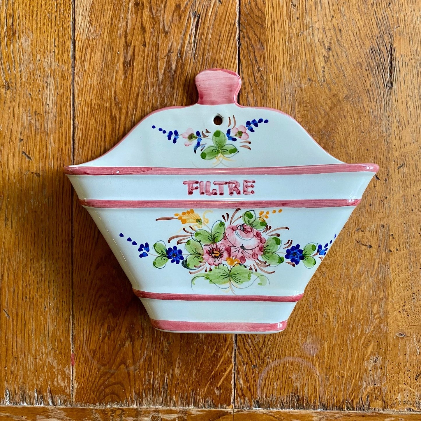 Pattern: Coffee Filter Holder – Hand-Painted – Curiosité Göteborg | Fransk vintageinredning från Curiosité