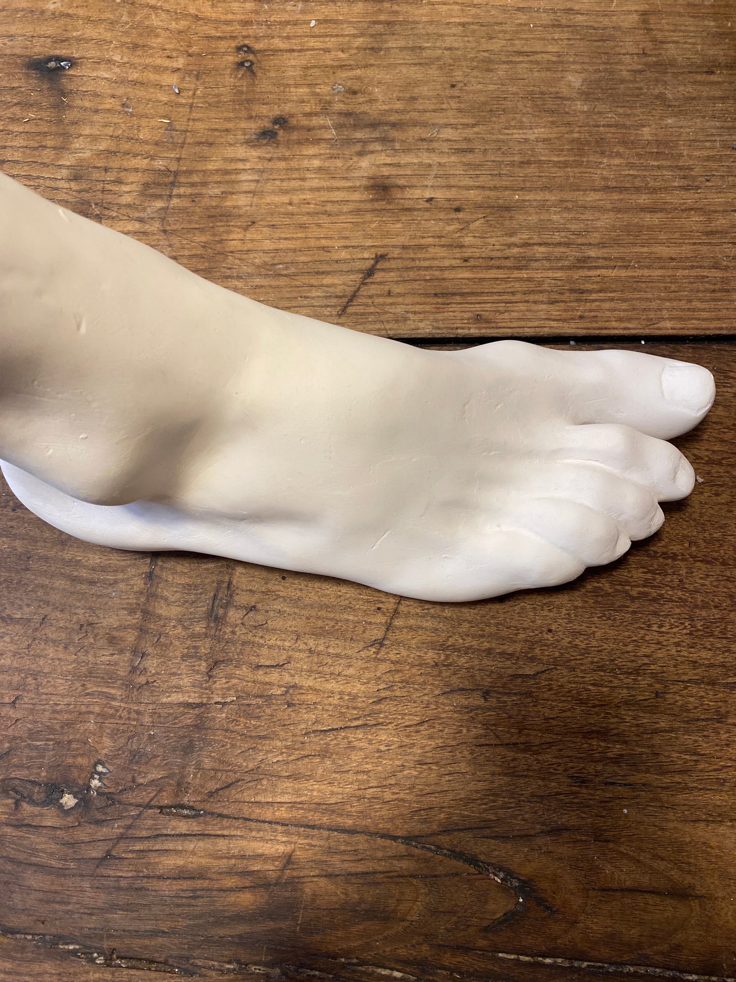 Le Pied – Handmade Plaster Sculpture