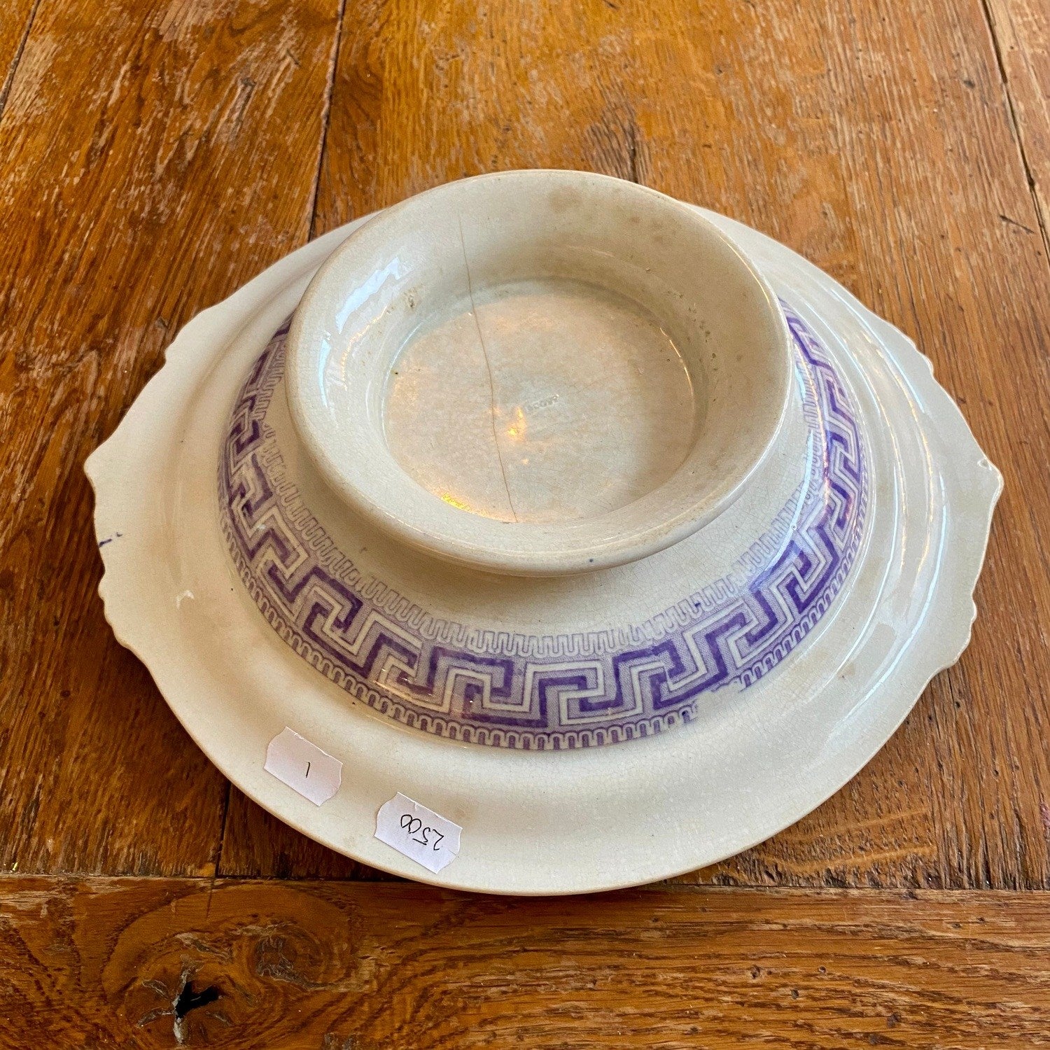 Pattern: English “Key Border” Cake Tray Etruscan Vases – Mid-19th Century – Curiosité Göteborg | Fransk vintageinredning från Curiosité