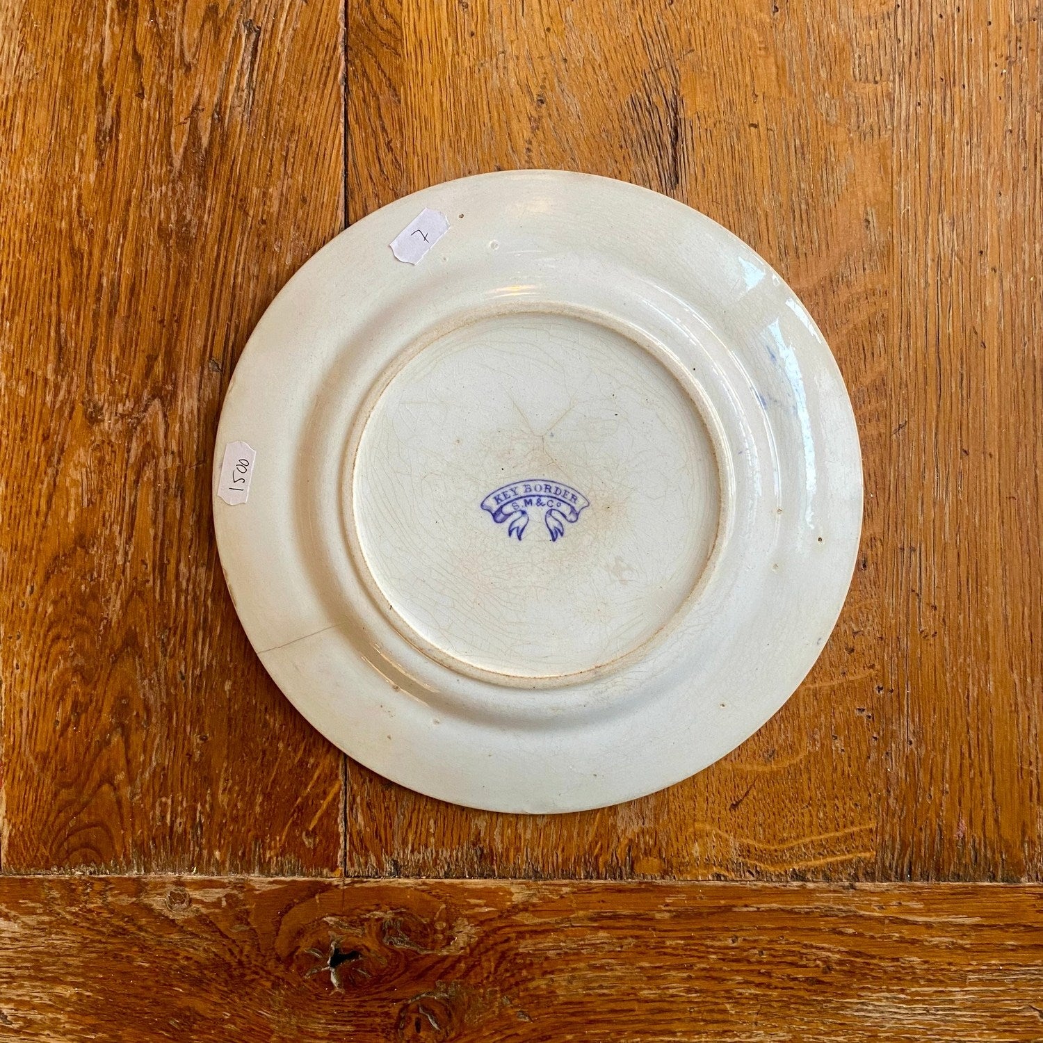 Pattern: English “Key Border” Plate Etruscan Vases – Mid-19th Century – Curiosité Göteborg | Fransk vintageinredning från Curiosité