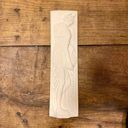 Pattern: French Artisan Plaster Relief – Classical Figure – Curiosité Göteborg | Fransk vintageinredning från Curiosité
