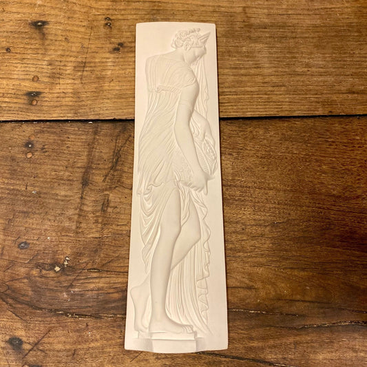 Pattern: French Artisan Plaster Relief – Classical Figure – Curiosité Göteborg | Fransk vintageinredning från Curiosité