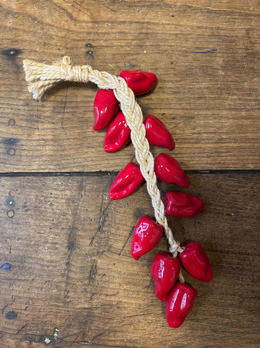 Pattern: Ceramic Chili Garland – Curiosité Göteborg | Fransk vintageinredning från Curiosité