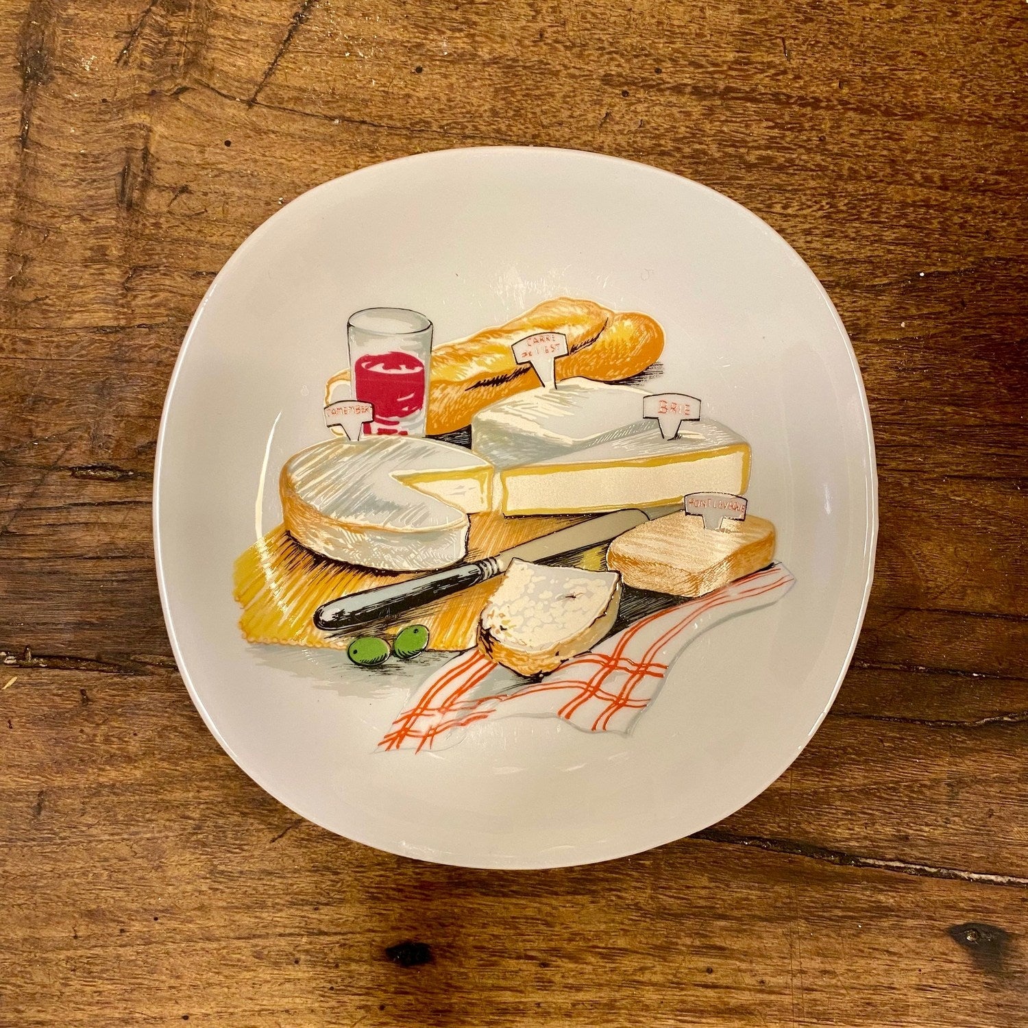 Pattern: French Cheese Plate – “Brie et Camembert” – Curiosité Göteborg | Fransk vintageinredning från Curiosité