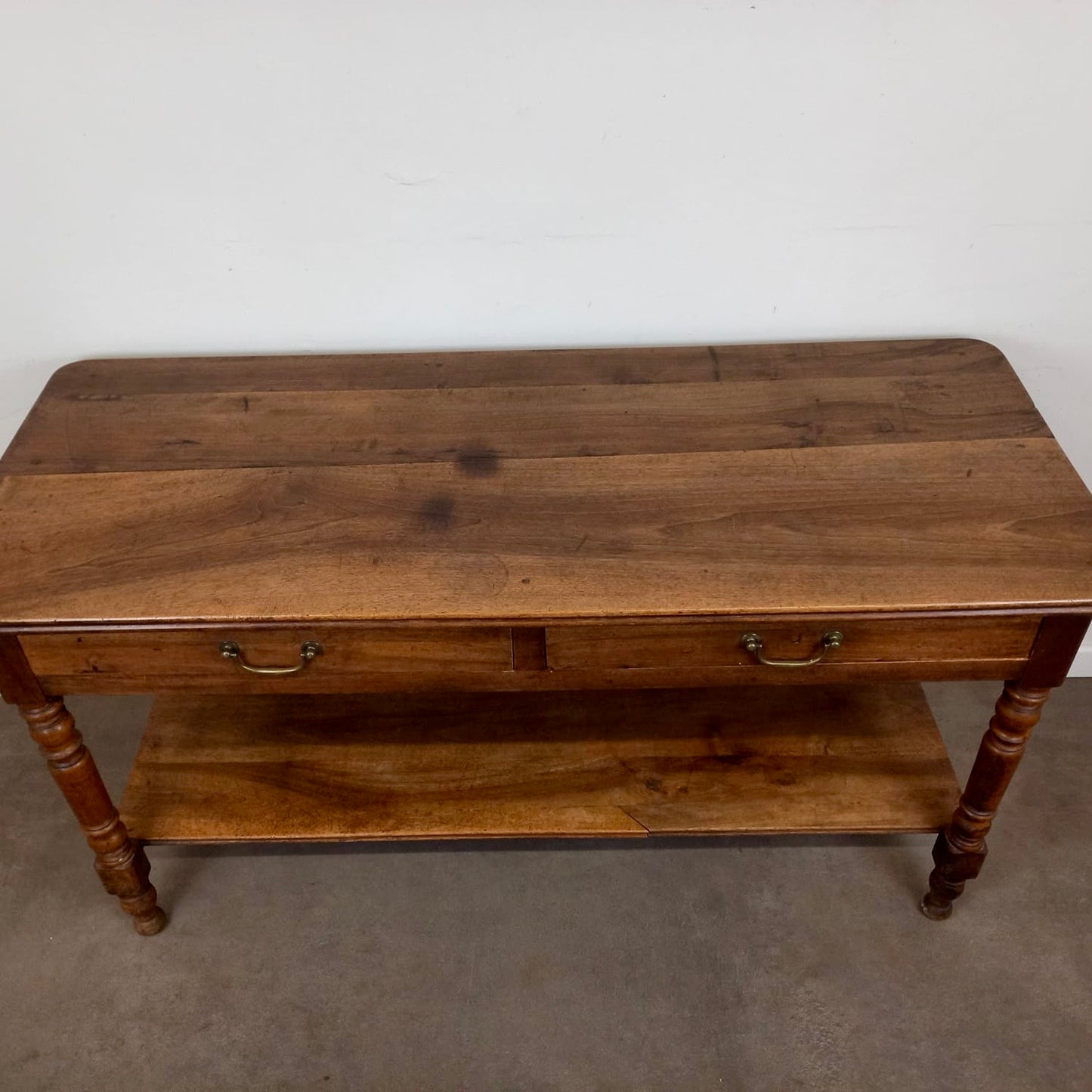 Pattern: French Drapier Table in Walnut – Curiosité Göteborg | Fransk vintageinredning från Curiosité