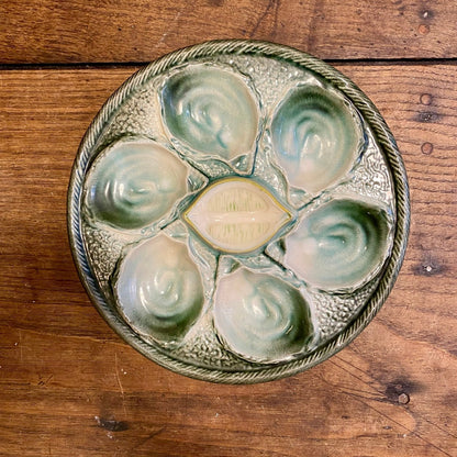 Pattern: French Glazed Ceramic Oyster Plate – Green & Turquoise – Curiosité Göteborg | Fransk vintageinredning från Curiosité