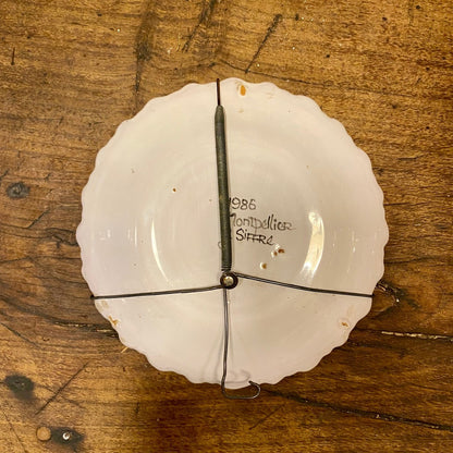 Pattern: French Hand-Painted Floral Plate – Curiosité Göteborg | Fransk vintageinredning från Curiosité