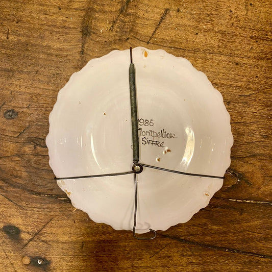 Pattern: French Hand-Painted Floral Plate – Curiosité Göteborg | Fransk vintageinredning från Curiosité