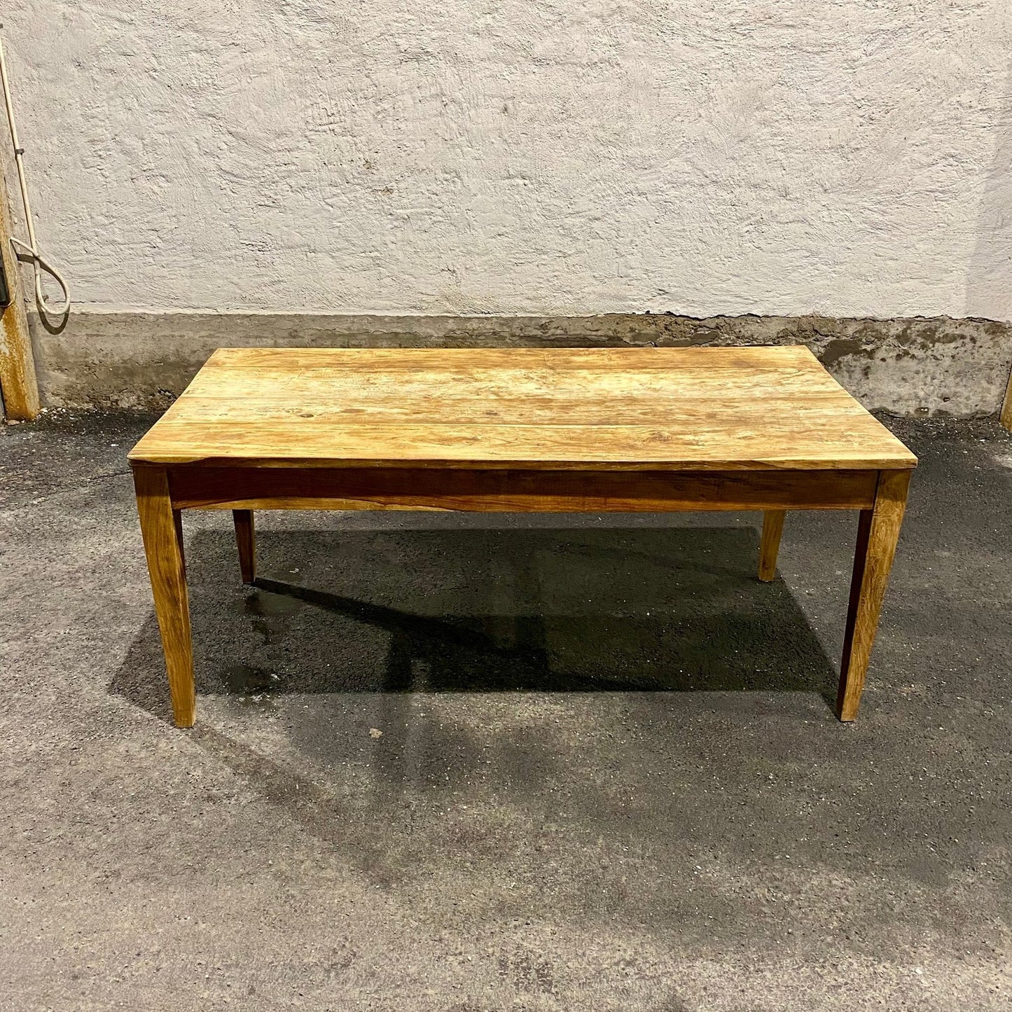 Pattern: French Oak Farmhouse Table – Curiosité Göteborg | Fransk vintageinredning från Curiosité