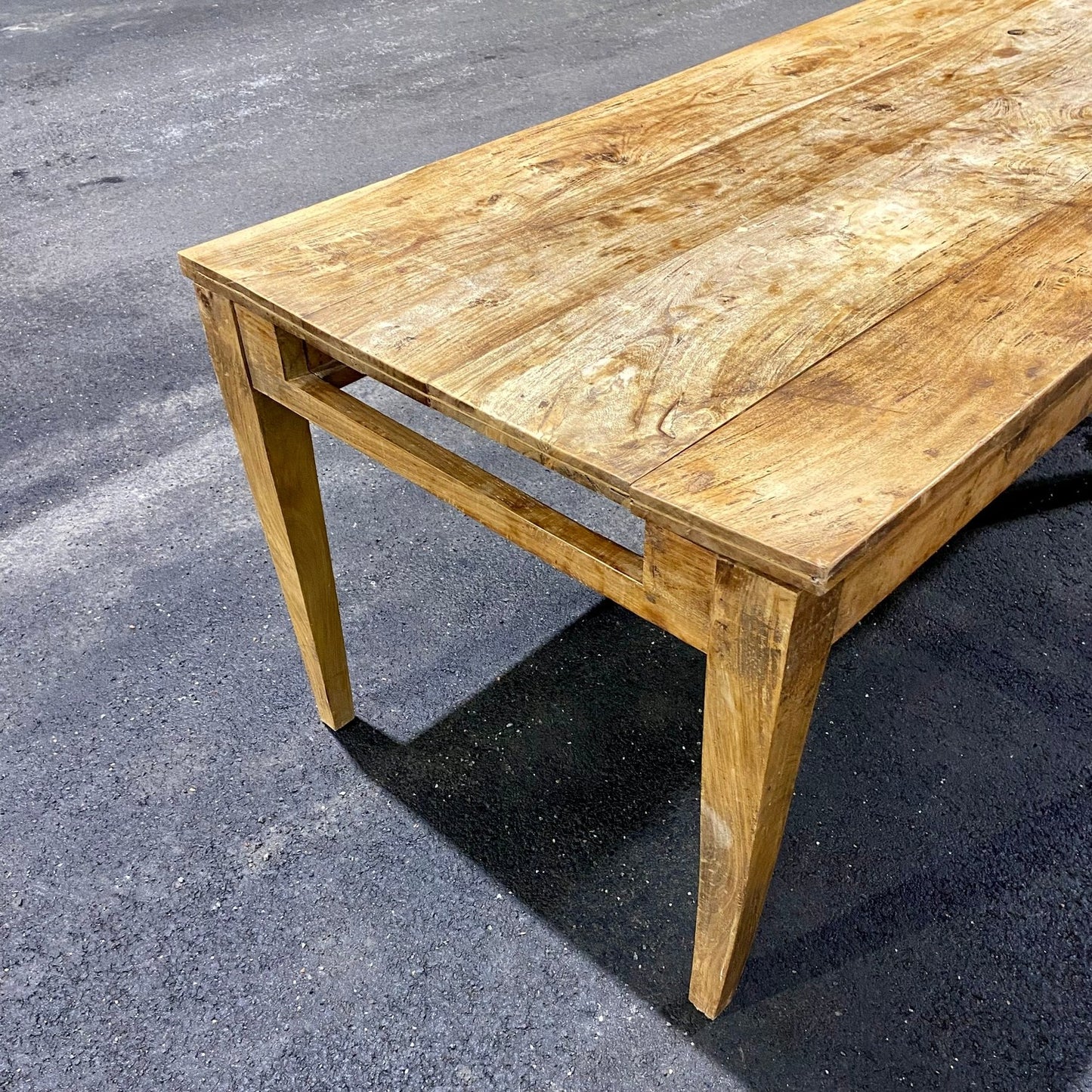 Pattern: French Oak Farmhouse Table – Curiosité Göteborg | Fransk vintageinredning från Curiosité