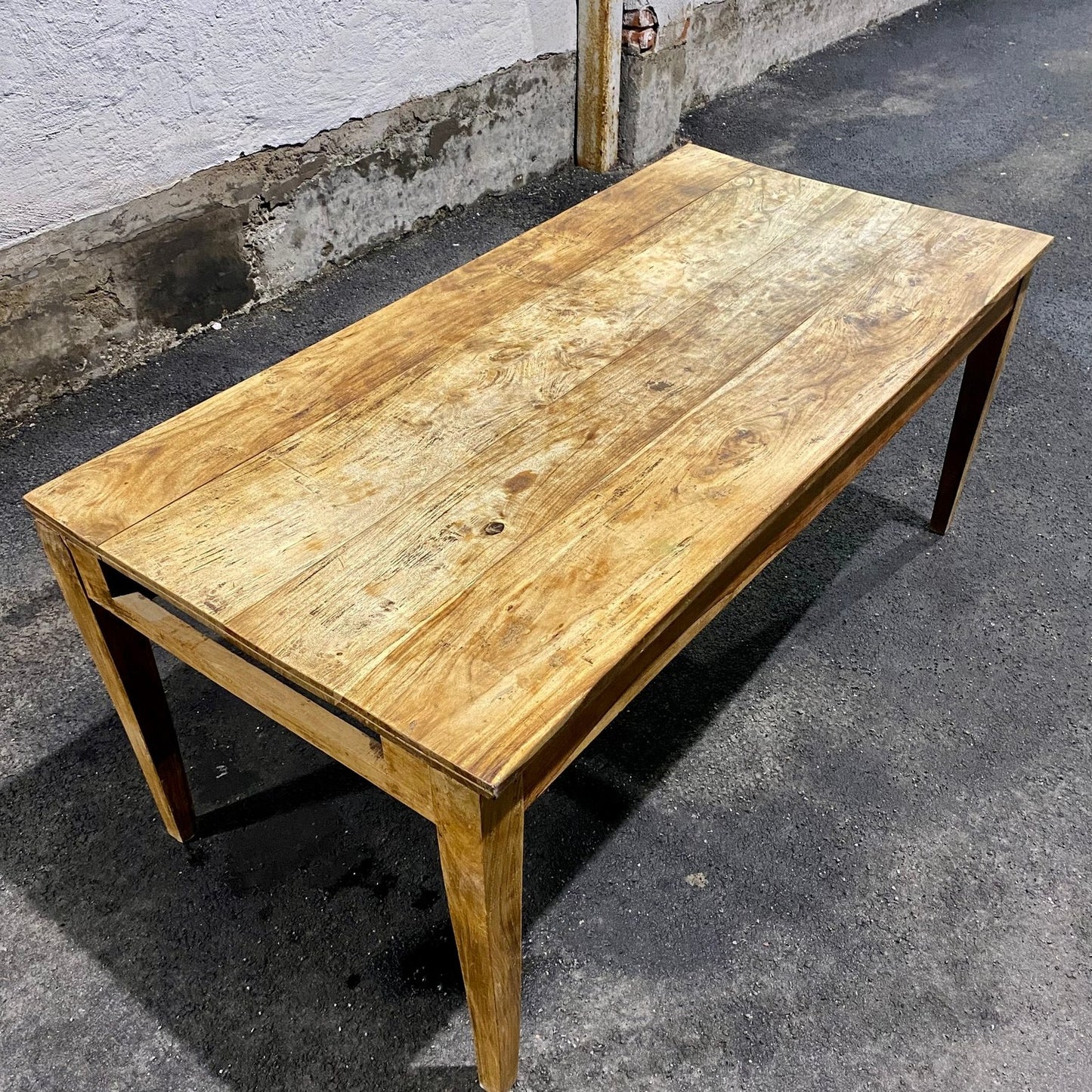 Pattern: French Oak Farmhouse Table – Curiosité Göteborg | Fransk vintageinredning från Curiosité