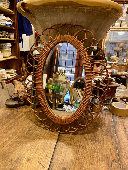Pattern: French Vintage Rattan Mirror – Curiosité Göteborg | Fransk vintageinredning från Curiosité