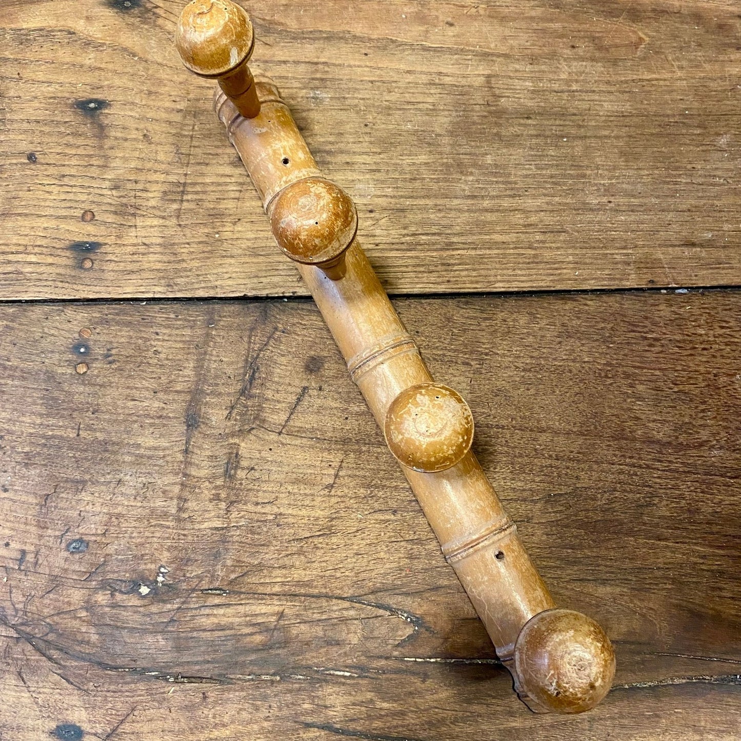 Pattern: French Vintage Wooden Wall Hooks — Natural Finish – Curiosité Göteborg | Fransk vintageinredning från Curiosité