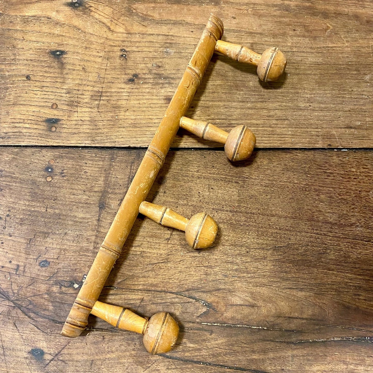 Pattern: French Vintage Wooden Wall Hooks — Natural Finish – Curiosité Göteborg | Fransk vintageinredning från Curiosité