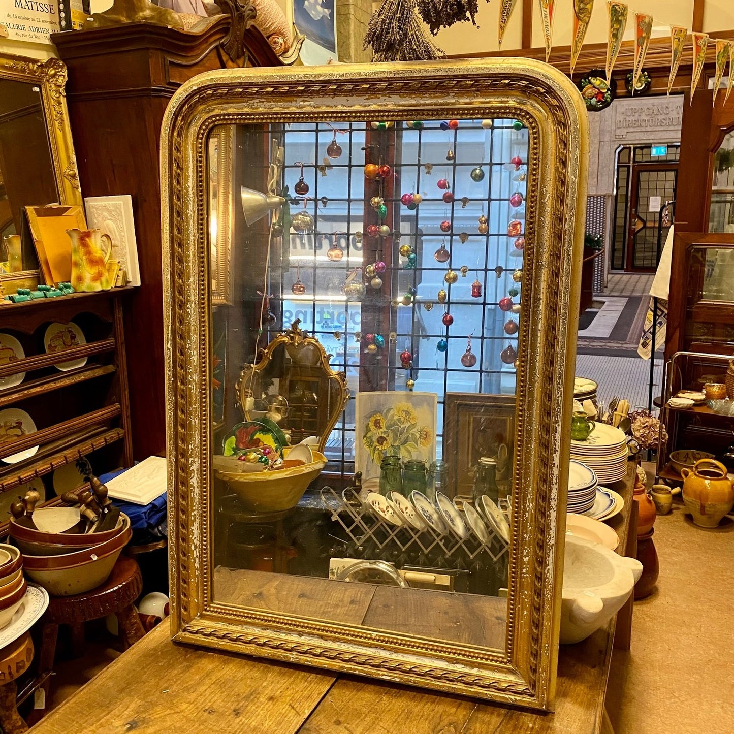Pattern: Large Louis-Philippe Giltwood Mirror – Curiosité Göteborg | Fransk vintageinredning från Curiosité