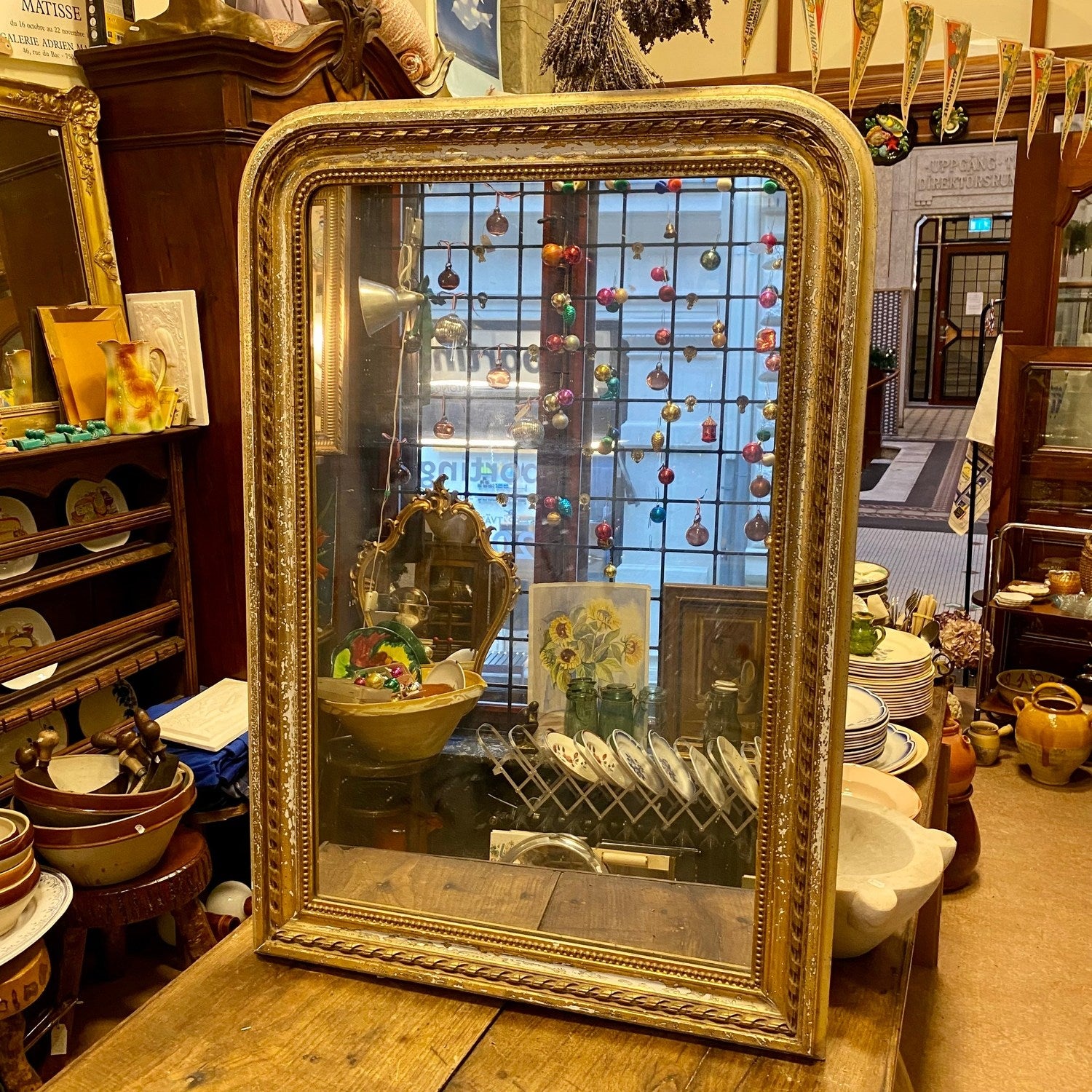 Pattern: Large Louis-Philippe Giltwood Mirror – Curiosité Göteborg | Fransk vintageinredning från Curiosité